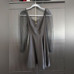 🌸NWOT Mesh Bishop V Neck Mesh Long Baloon Sleeve Dress